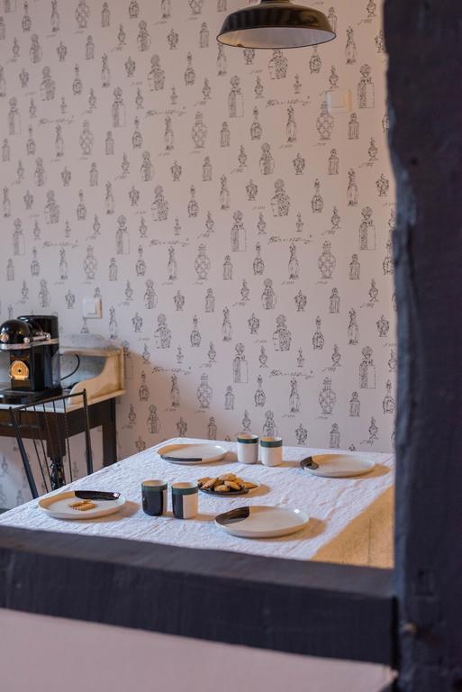 Marnie Et Mister H Bed & Breakfast แรนส์ ภายนอก รูปภาพ