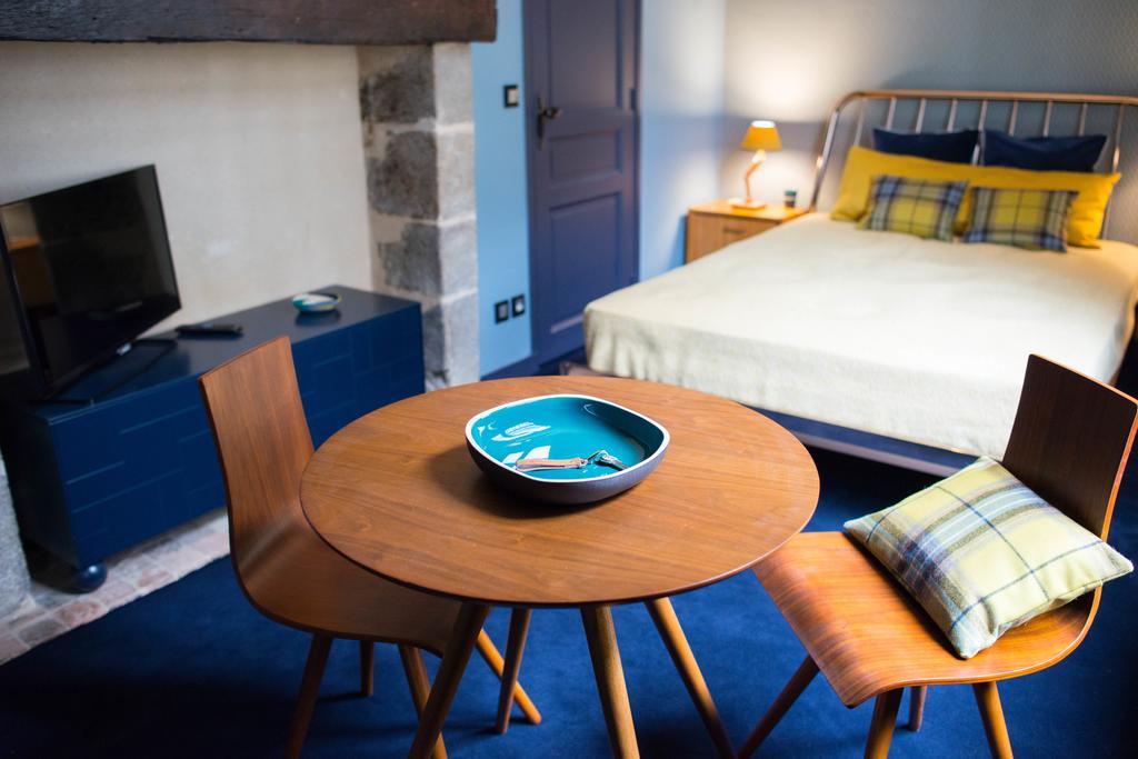 Marnie Et Mister H Bed & Breakfast แรนส์ ภายนอก รูปภาพ