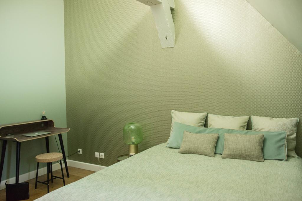 Marnie Et Mister H Bed & Breakfast แรนส์ ภายนอก รูปภาพ