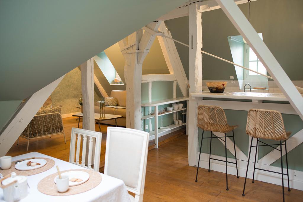 Marnie Et Mister H Bed & Breakfast แรนส์ ภายนอก รูปภาพ