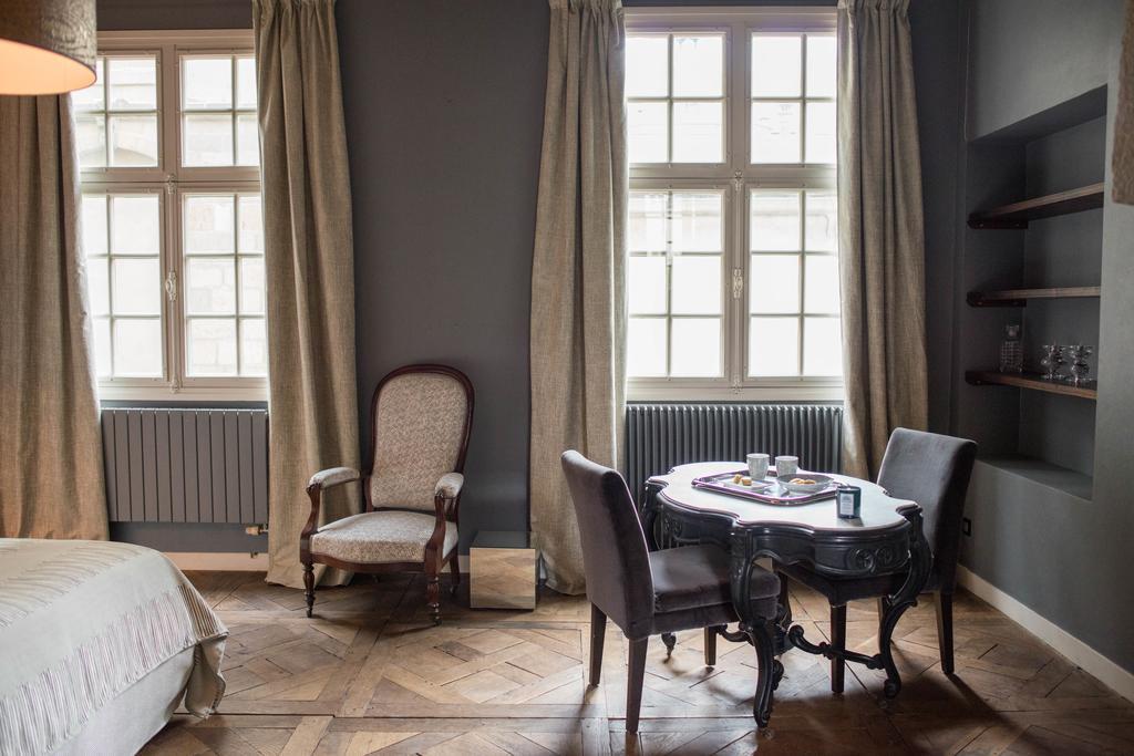 Marnie Et Mister H Bed & Breakfast แรนส์ ภายนอก รูปภาพ