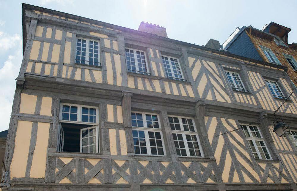 Marnie Et Mister H Bed & Breakfast แรนส์ ภายนอก รูปภาพ