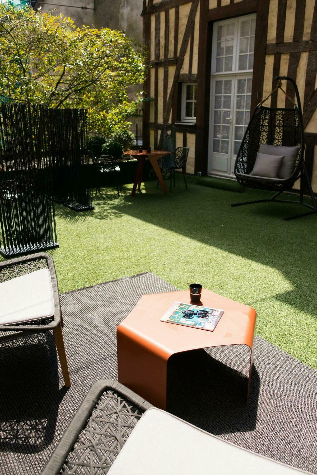 Marnie Et Mister H Bed & Breakfast แรนส์ ภายนอก รูปภาพ